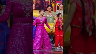 Kubra Khan amp Farhan Saeeds Electrifying Performance  9th HUM Awards Dubai 🔥kubrakhan farhansaeed [upl. by Star213]