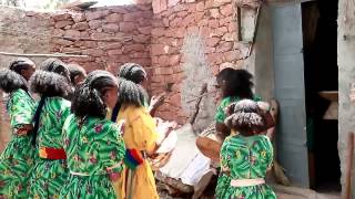 New Traditional Tigrigna Ashenda Music 2015 አሸንዳ Aster Tekeste Ayni Wari አይኒ ዋሪ [upl. by Etnaik654]