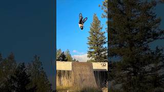 FRONTFLIP TRIPLE BARSPIN mtb ddairbags mtbairbag airbaglanding [upl. by Gerianna]