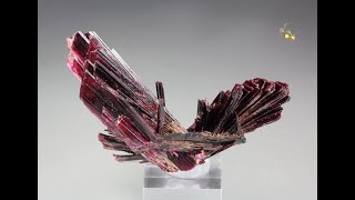 21530  ERYTHRITE Bou Azer Morocco [upl. by Elena]