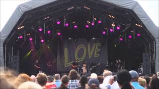 Candi Staton Young Hearts Run Free Love Supreme Festival 2015 [upl. by Dlorah485]