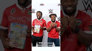 The New Day von WWE blättern durch unseren Spielzeugkatalog  Smyths Toys Superstores DE [upl. by Kcyrred]