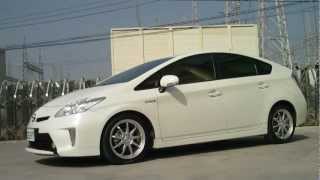 TOYOTA PRIUS ZVW30  AirREX digital air suspension system [upl. by Scriven256]