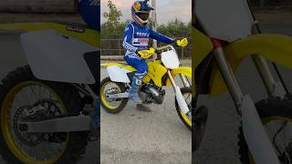 Firing Up a 2006 RM250 2Stroke [upl. by Del]