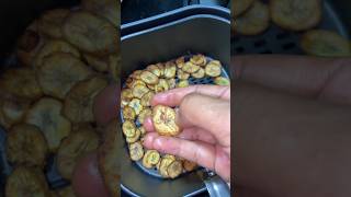 Banana Chips in airfryer 🍌🍟bananarecipe shorts indianfood gauriraut [upl. by Neeloc519]