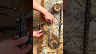 Practical and good hardware tools chain tightening tool [upl. by Dorsy]