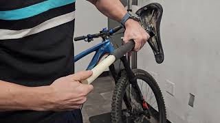 Dropper Seatpost cable installer Bike Yoke Divine SL Dropper Post 30 08 2023 [upl. by Budde]