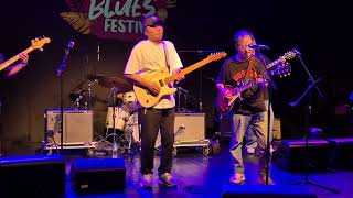 김목경 blues festival 레전드 잼 세션 이경천밴드 김목경 bluesjam 문학시어터 hititbass [upl. by Pammie783]