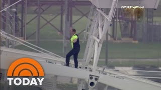 WireWalker Nik Wallenda Walks Orlando Eye  TODAY [upl. by Iad27]