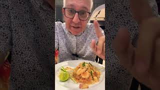 Pad Thai il piatto della cucina thai piú apprezzato dai turisti [upl. by Hachman]