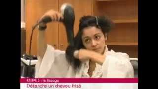 Comment lisser des cheveux frisés ou bouclés [upl. by Florinda]