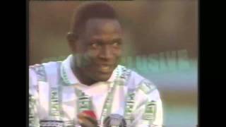 RASHIDI YEKINI SEE HIS CLOSE CALLS AT AFCON 1994 FINAL [upl. by Hairej]