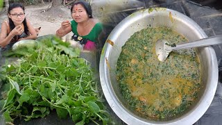 Chickweed and Chicken Cooking [upl. by Chemash]