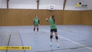 Volleyball DuoFibel  Übung  Pritschen  1 mit 1 [upl. by Suiremed]