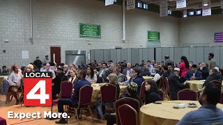 Hundreds gather for interfaith Ramadan event in Rochester Hills [upl. by Ihsorih866]