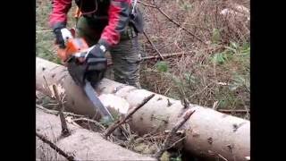 Cutting with a chainsaw Husqvarna 562 XP quickly and easily [upl. by Batha830]