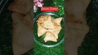 Garam Garam Samose 😋 food streetfood foodie shorts [upl. by Ardnasxela]