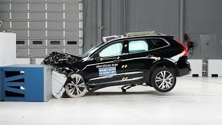 2023 Volvo XC60 crash test [upl. by Benzel]