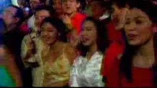 ABSCBN CHRISTMAS STATION ID 2004 SABAY TAYO ROBERT LABAYEN [upl. by Kayne699]