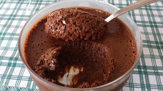 Mousse de chocolate caseira [upl. by Tenej160]