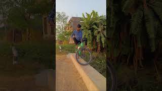 Divider Balance challenge Wait for end 😱🔥 shorts challenge cycle cyclestunt mirajkhiladi mtb [upl. by Whetstone]