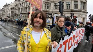 FARMERS ARE VERY ANGRY YOU CANT EAT SOLAR PANELS 😬🫠 FARMERS PROTEST LONDON [upl. by Notxap]