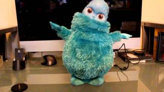 Farting Crazy Blue Alien Toy Sweet Dance Moves [upl. by Mara]