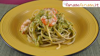 Bucatini con gamberoni zucchine e pistacchio  Gnam Gnam [upl. by Sholem]