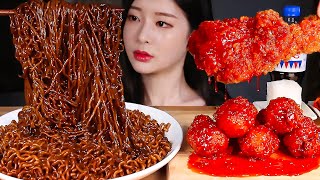 짜장라면 매운양념치킨 먹방BLACK BEAN NOODLES amp SPICY FRIED CHICKEN MUKBANG Mie kacang hitam Ayam goreng pedas [upl. by Ahsetal]