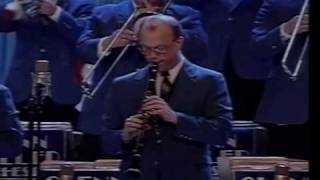 Glenn Miller Band  Moonlight Serenade  Divx Mp3avi [upl. by Jamila]