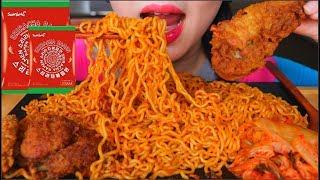 ASMR SAMYANG SRIRACHA NOODLES  FRIED CHICKEN  KIMCHI  EATING SOUNDS  NO TALKING [upl. by Lynelle]