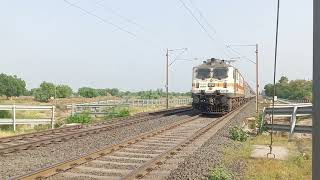 22738 Hisar Secunderabad Sf Express 👀 honking [upl. by Nafets]