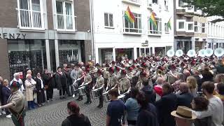 Arnhem gespeeld door Maastrichtse Verkennersband tijdens Reuzenstoet Maastricht 2024 [upl. by Ariella88]