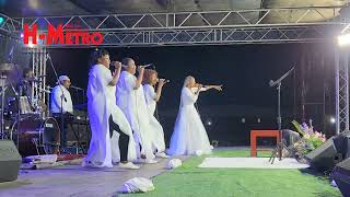 Fungisai performing at evangelist Eria Chibvongos gospel crusade [upl. by Piane]