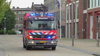 Opkomst en Uitruk Brandweer Diemen TS 134231 met spoed naar een Brand Bijgebouw in Diemen [upl. by Ennayhs]