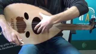 الدرس الاول من دروس تعلم العزف على العود المجانية للمبتدئين ListenArabic Lesson 1 How to Play Oud [upl. by Dweck]