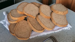 ÇIĞ KARABUĞDAY UNU ILE GLUTENSIZ TOST EKMEĞI TARIFI😍🌾🍞 [upl. by Nalyak]