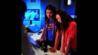 Hilarious Iris and Cisco blooper theflash carlosvaldes candicepatton funnyshorts iriswest [upl. by Lissi]