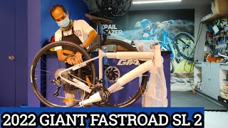 UNBOXING  ASSEMBLE  2022 GIANT FASTROAD SL 2 GOOD GRAY  WEIGHT [upl. by Felita]