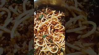 Less than 45 minutes cooking Spaghetti and serve on side garlic bread [upl. by Hteboj]