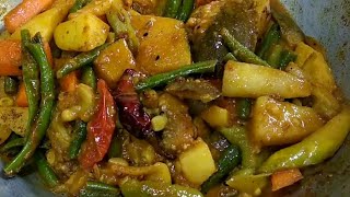 নিরামিষ লাবড়াbhoger labraMixed vegetables curryDurgapuja Bhoge [upl. by Llenyt]