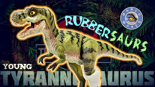 Marco Makes Rubbersaurs Lost World Jurassic Park articulated Young Tyrannosaurus rex Review [upl. by Htabmas]