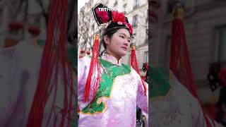 Le défilé du nouvel an chinois de retour à Paris [upl. by Amoritta433]