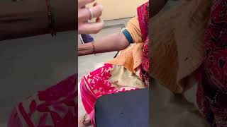 Nas m injection kaise lagate hain  Iv injection lagana ke tarika  How to insert Iv injection [upl. by Enomsed99]