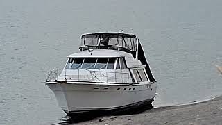 Abandoned 65ft boat on Sauvie Island on beach near Collins Beach area [upl. by Leeda]