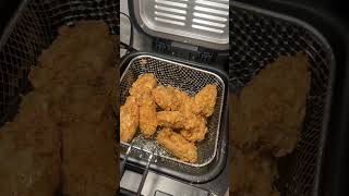 Using my deep fryer for the first time 🥰💕💕💕 deepfryer friedchicken foodathome [upl. by Poirer577]