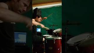 Violadores del Verso  Vivir para contarlo drumcover [upl. by Eisdnil]