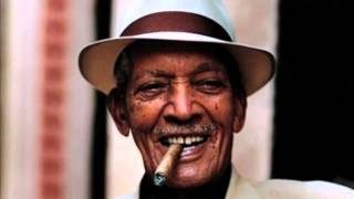 Compay Segundo  La calabaza [upl. by Akinot]