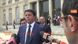 RENZI A PARIGI IL FRANCESE ANCORA PIU INCERTO DELLINGLESE 300814 [upl. by Ecarret]