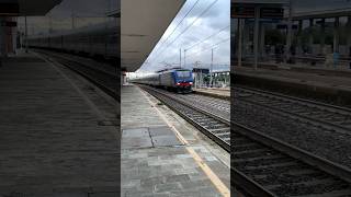 Treno regionale in transito a Moncalieri treni trenitalia trenoregionale e464 [upl. by Britton]